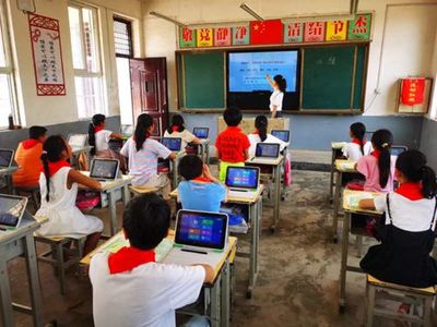 駐馬店市第一個(gè)鄉(xiāng)村“智慧課堂”落戶上蔡縣高李村